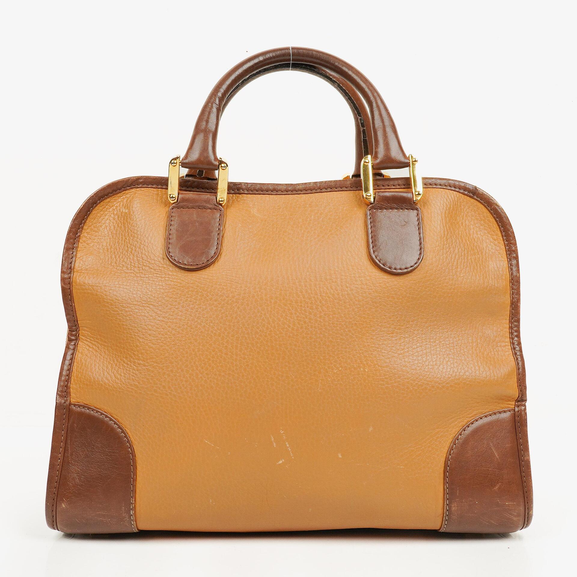 Loewe Amazona Handtasche aus Kalbsleder