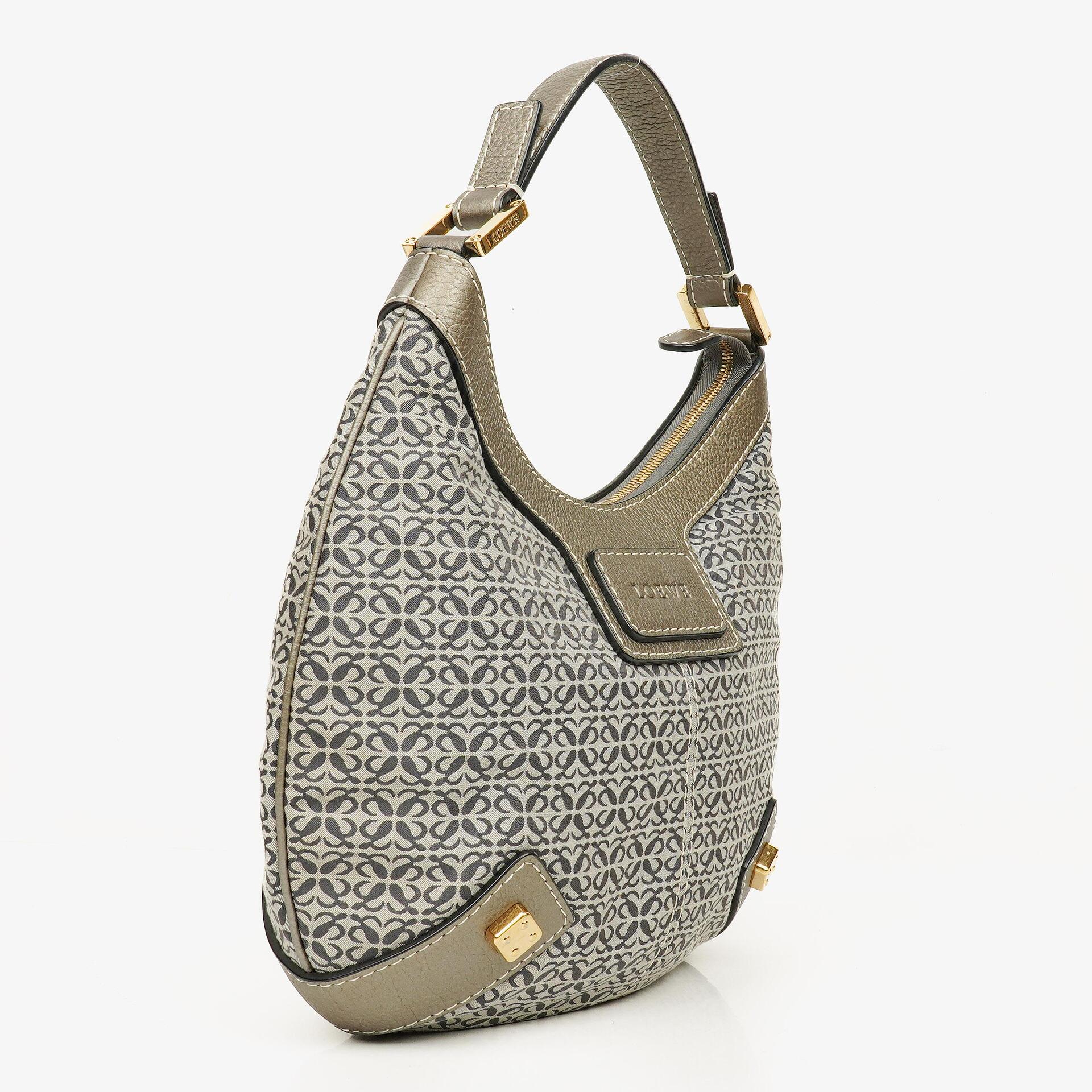 Loewe Anagram Canvas New Road Hobo Tasche