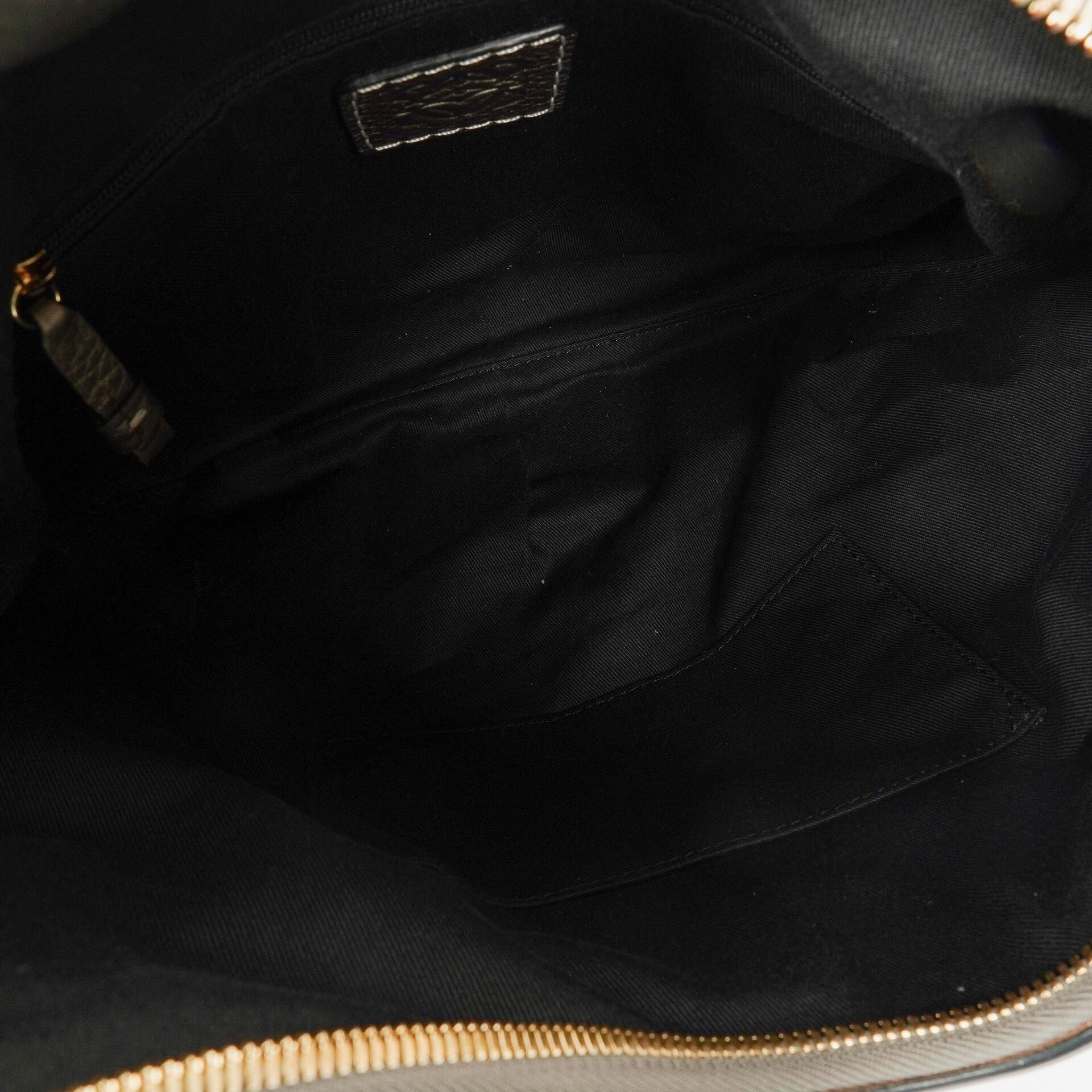Loewe Anagram Canvas New Road Hobo Tasche