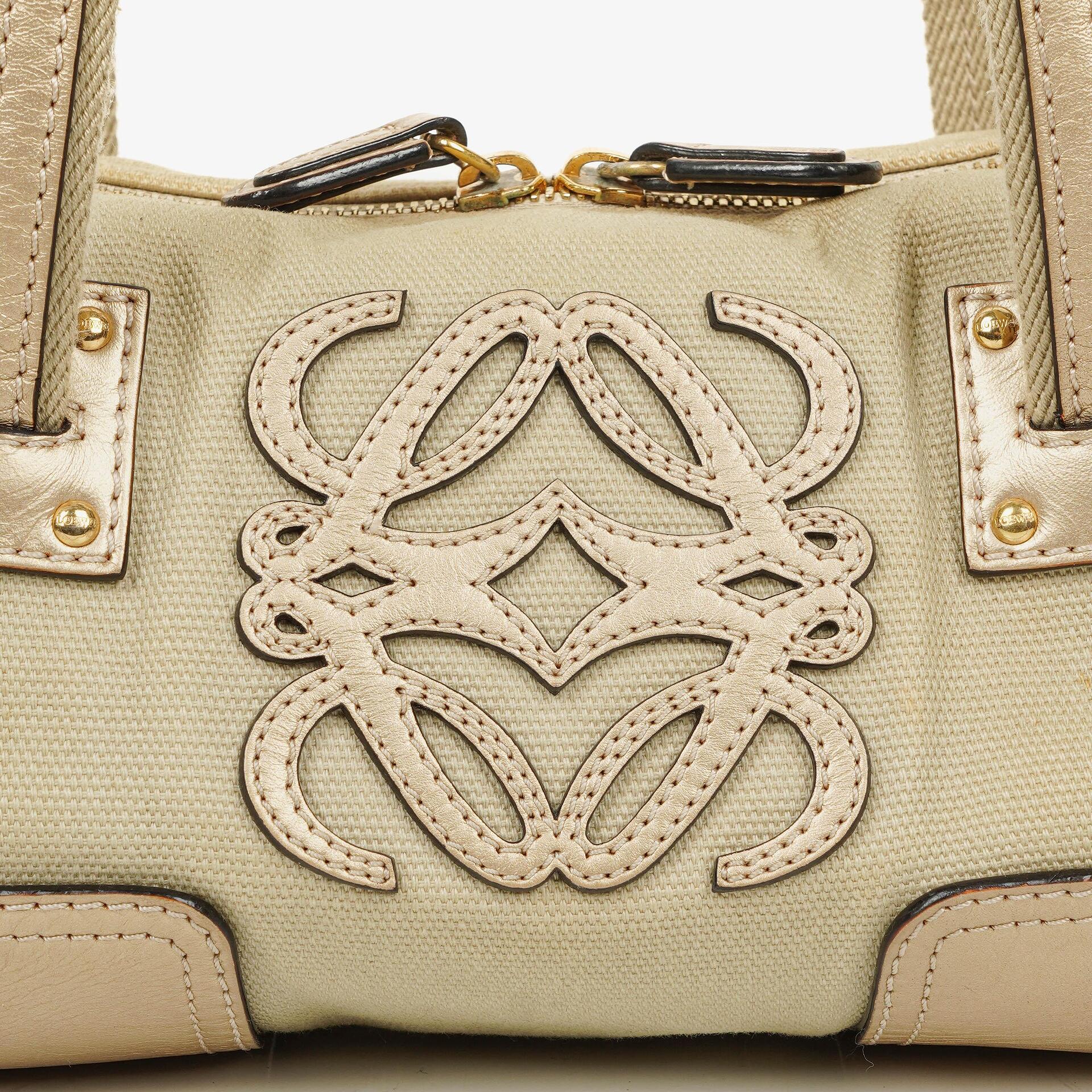 Loewe Anagram Boston-Tasche in Neutral