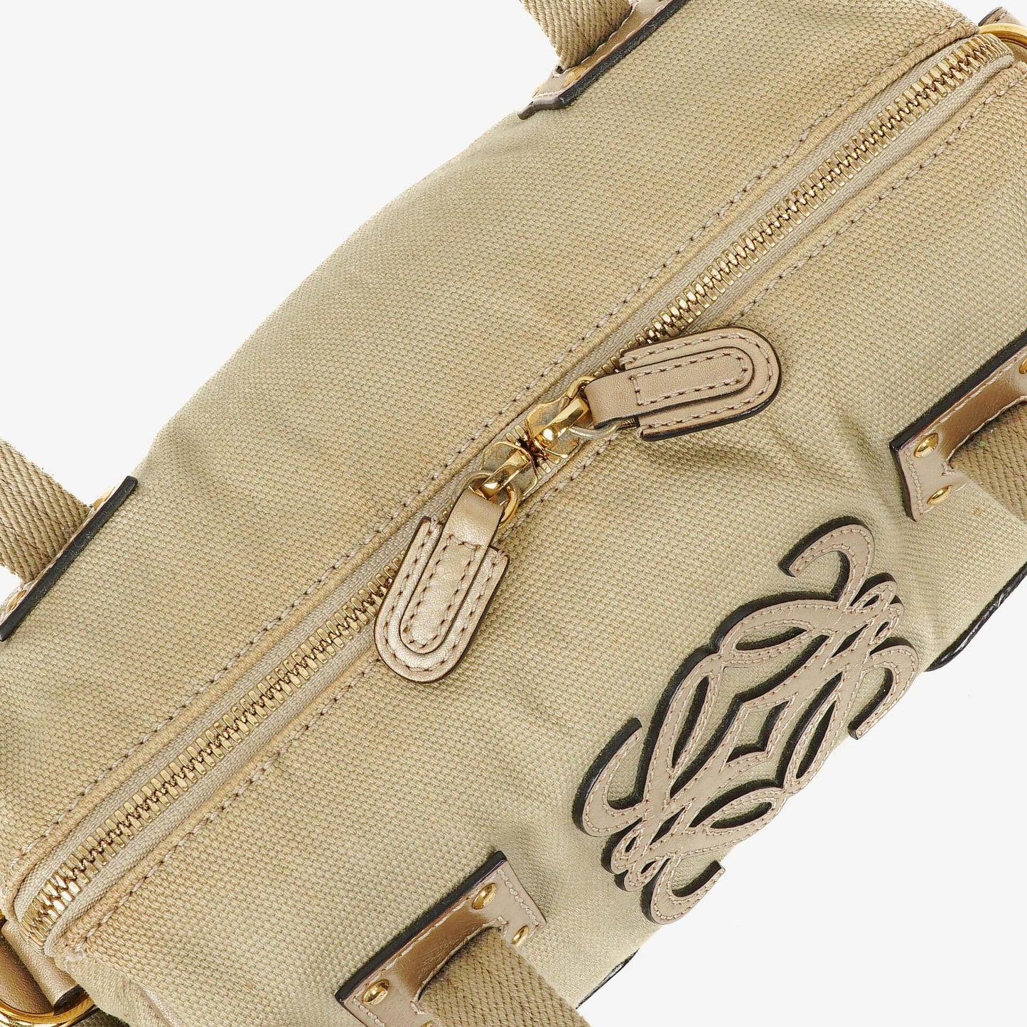 Loewe Anagram Boston-Tasche in Neutral