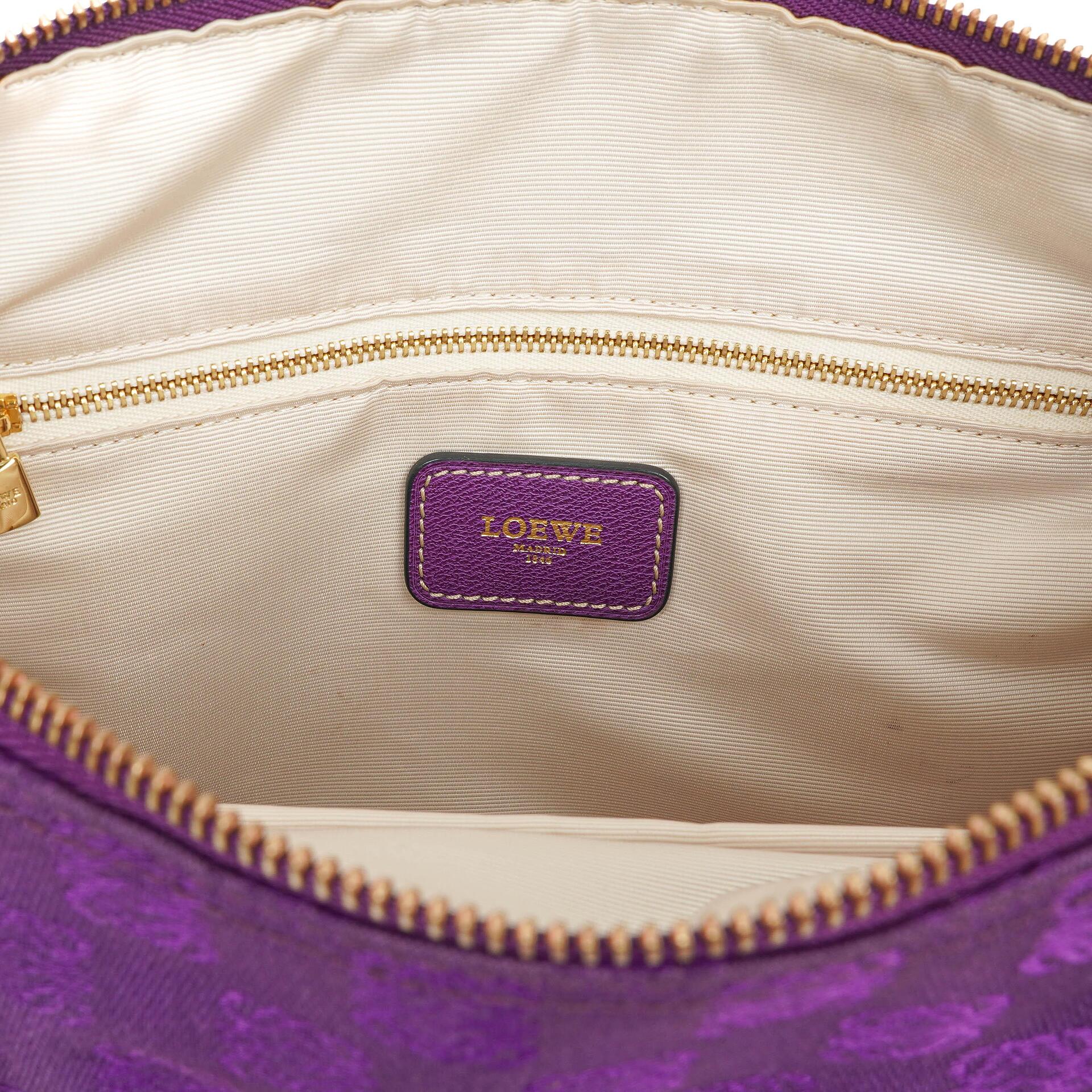 Loewe Anagram Lila Schultertasche