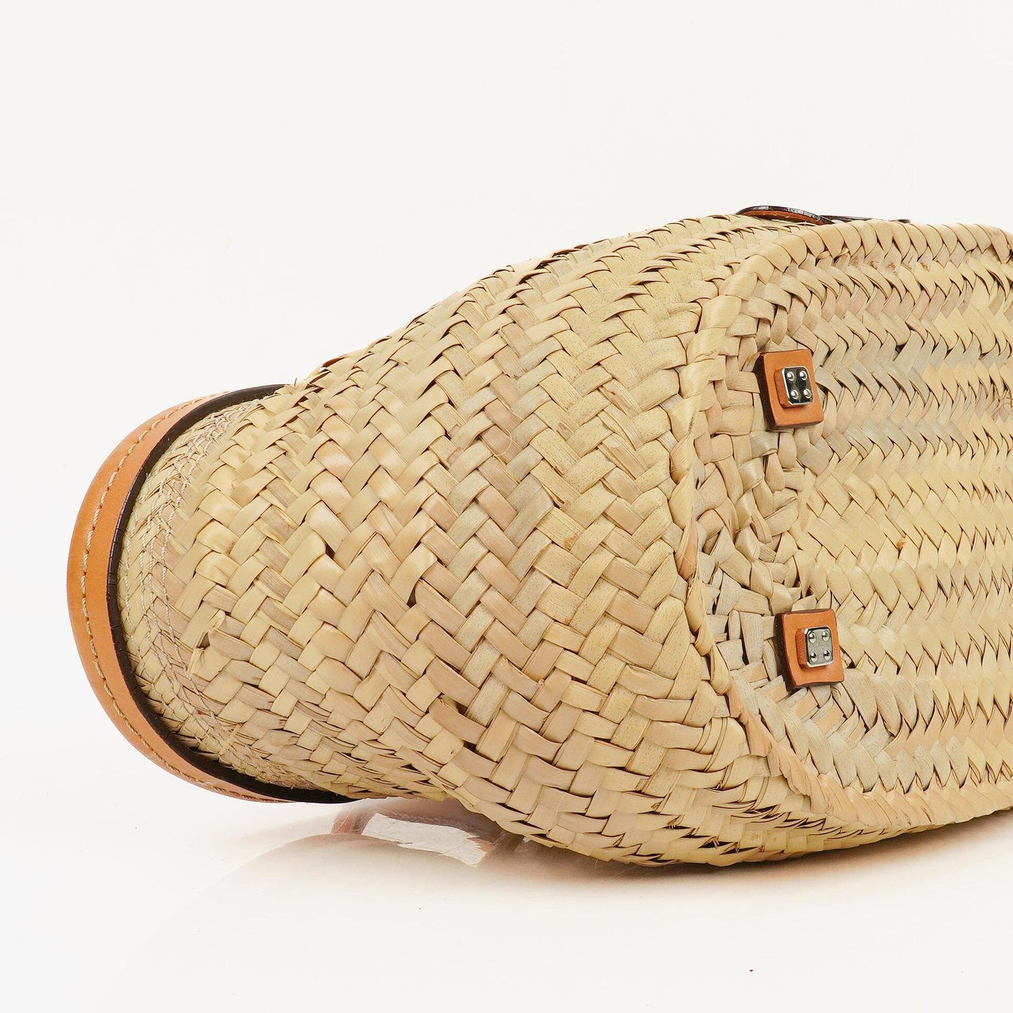 Loewe Anagram Korbtasche aus Raffia