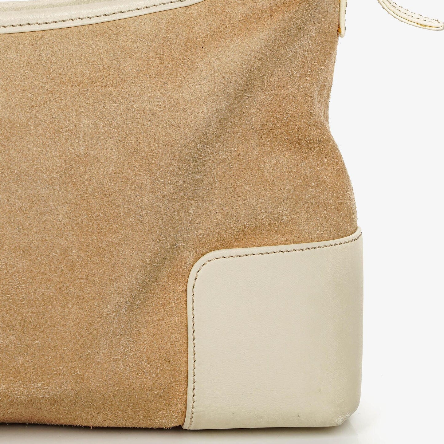 Loewe Anagram Schultertasche aus Wildleder