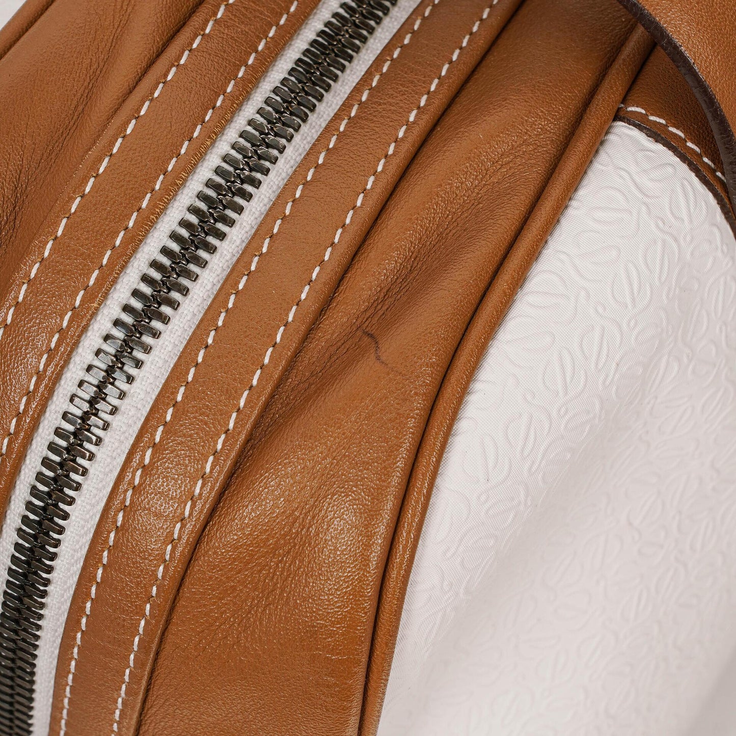 Loewe Boston Tasche aus braun-weißem Leder