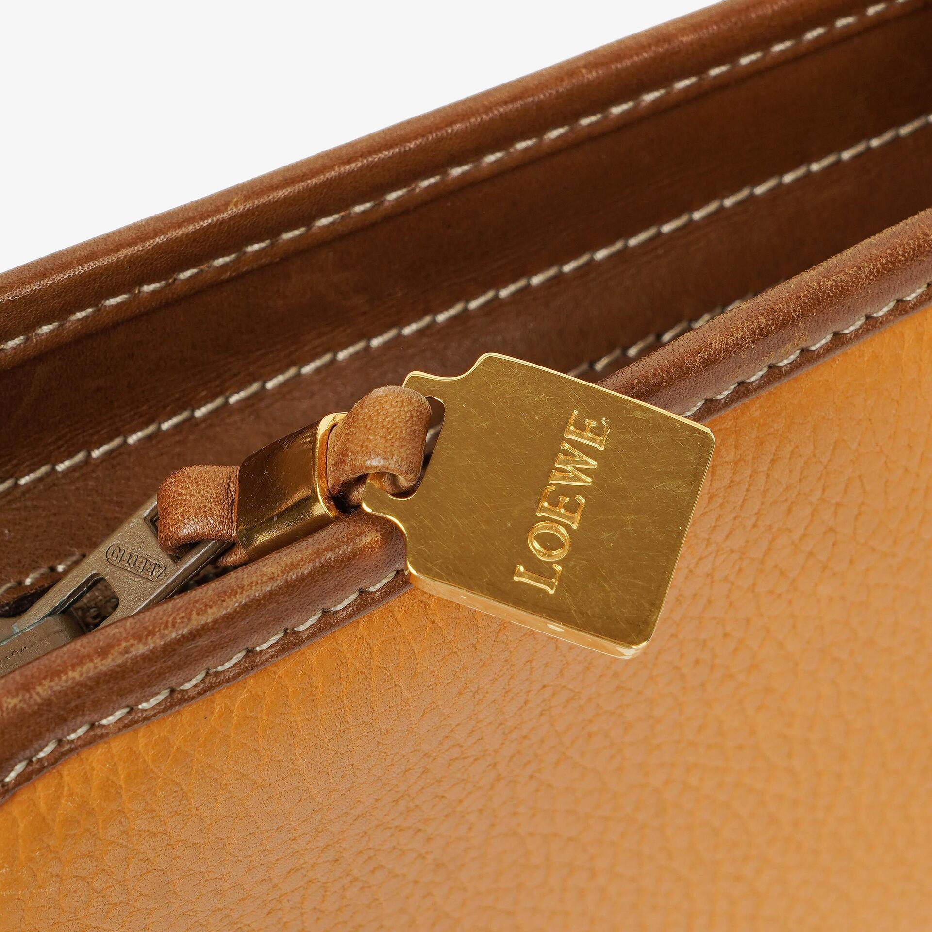 Loewe Braune Leder Anagram Aktentasche