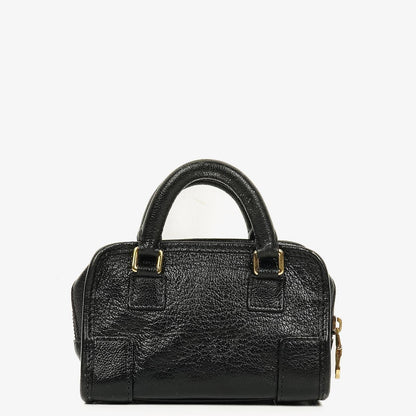 Loewe Micro Amazona Anagram Mini-Tasche aus schwarzem Leder