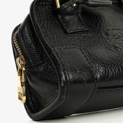 Loewe Micro Amazona Anagram Mini-Tasche aus schwarzem Leder