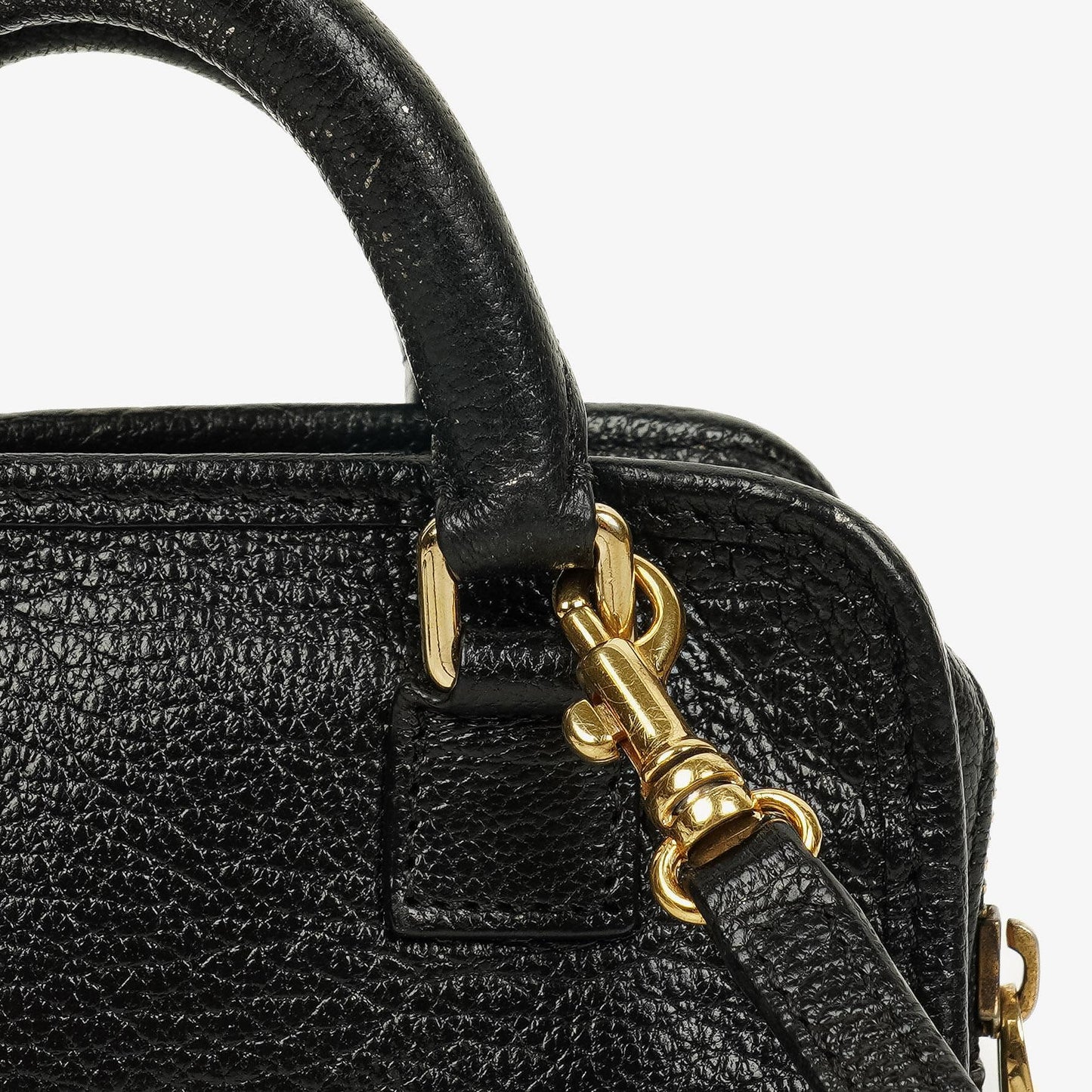 Loewe Micro Amazona Anagram Mini-Tasche aus schwarzem Leder