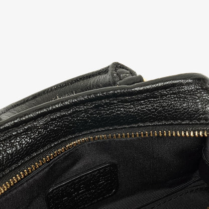 Loewe Micro Amazona Anagram Mini-Tasche aus schwarzem Leder
