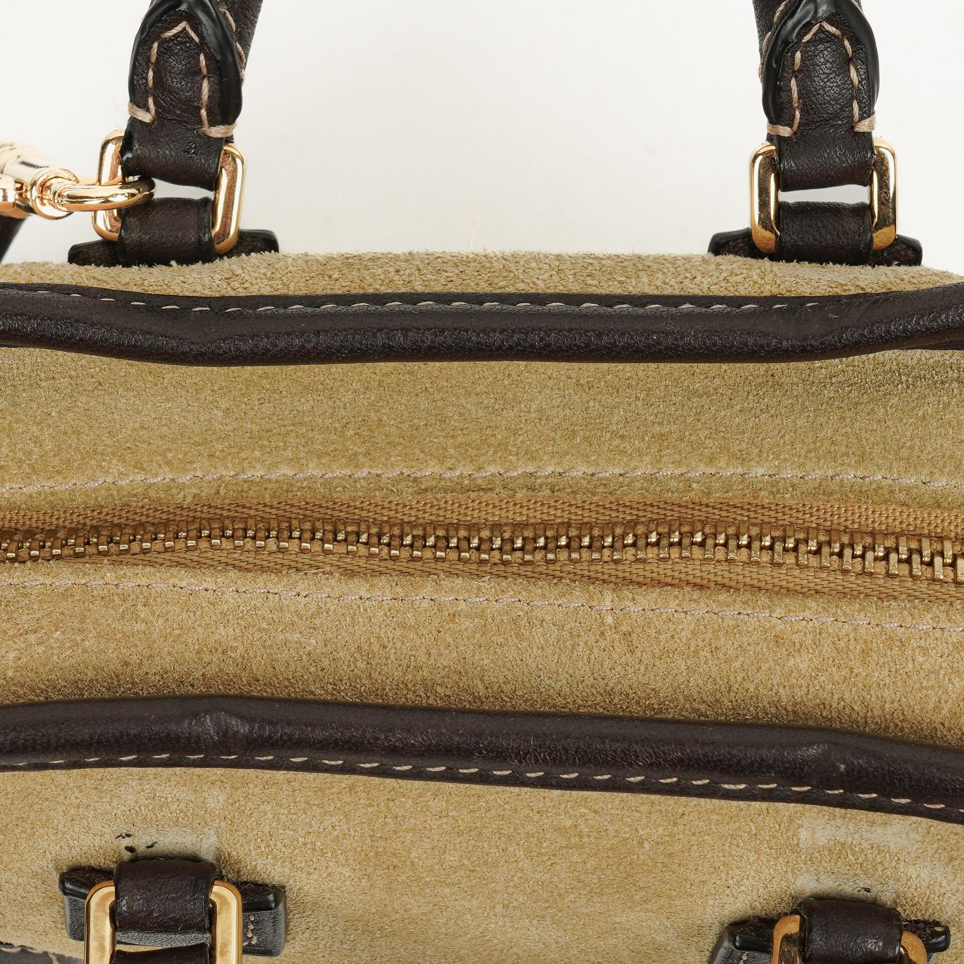 Loewe Micro Amazona Mini Tasche aus beigem Wildleder und dunkelbraunem Leder