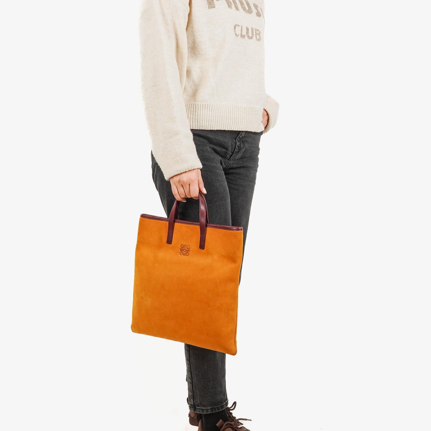 Loewe Anagram Tote Bag aus ockerfarbenem Wildleder