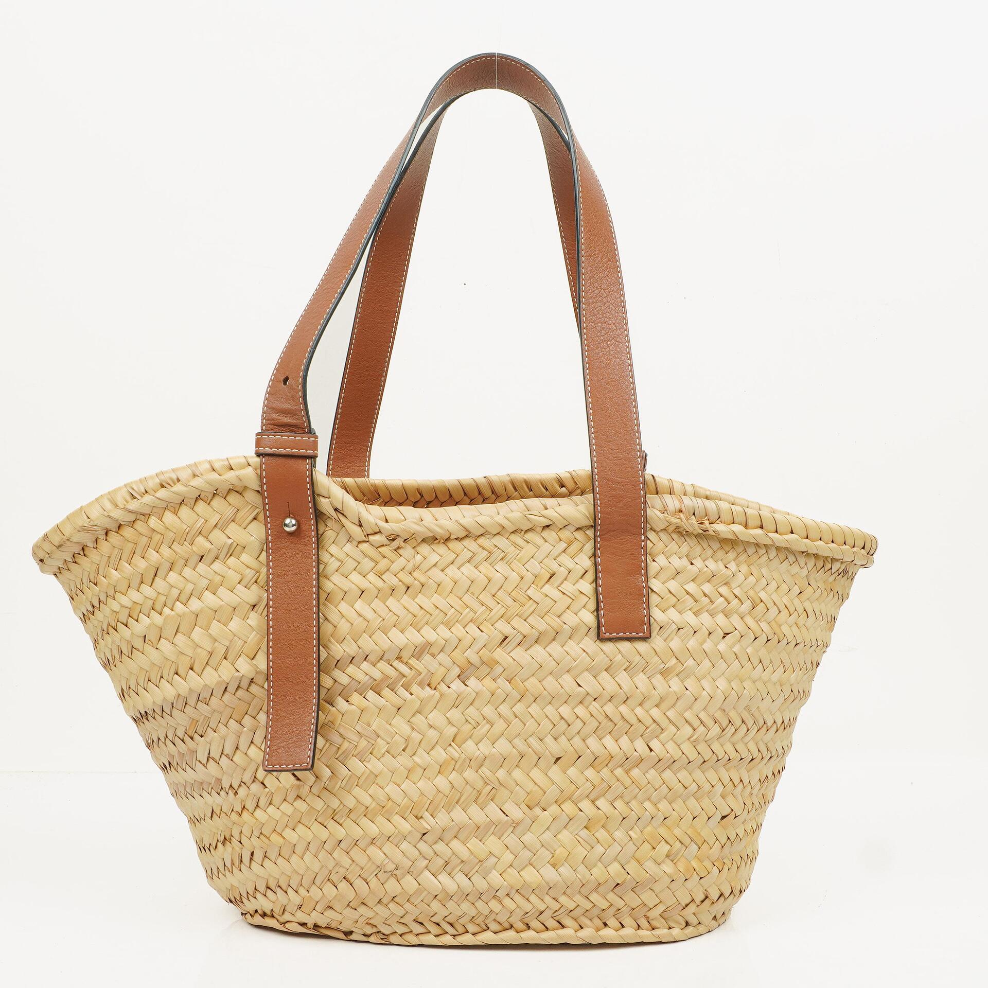Loewe Korbtasche aus Raffia