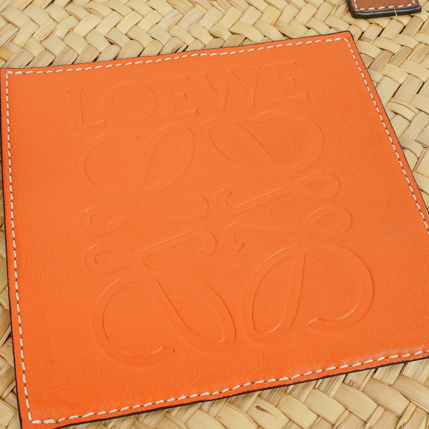 Loewe Korbtasche aus Raffia