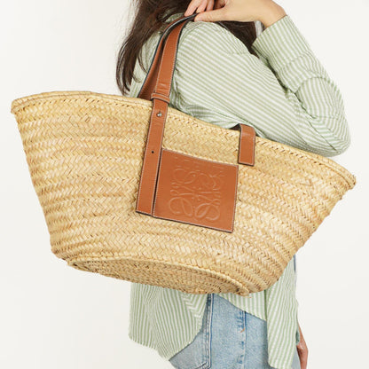 Loewe Korbtasche aus Raffia