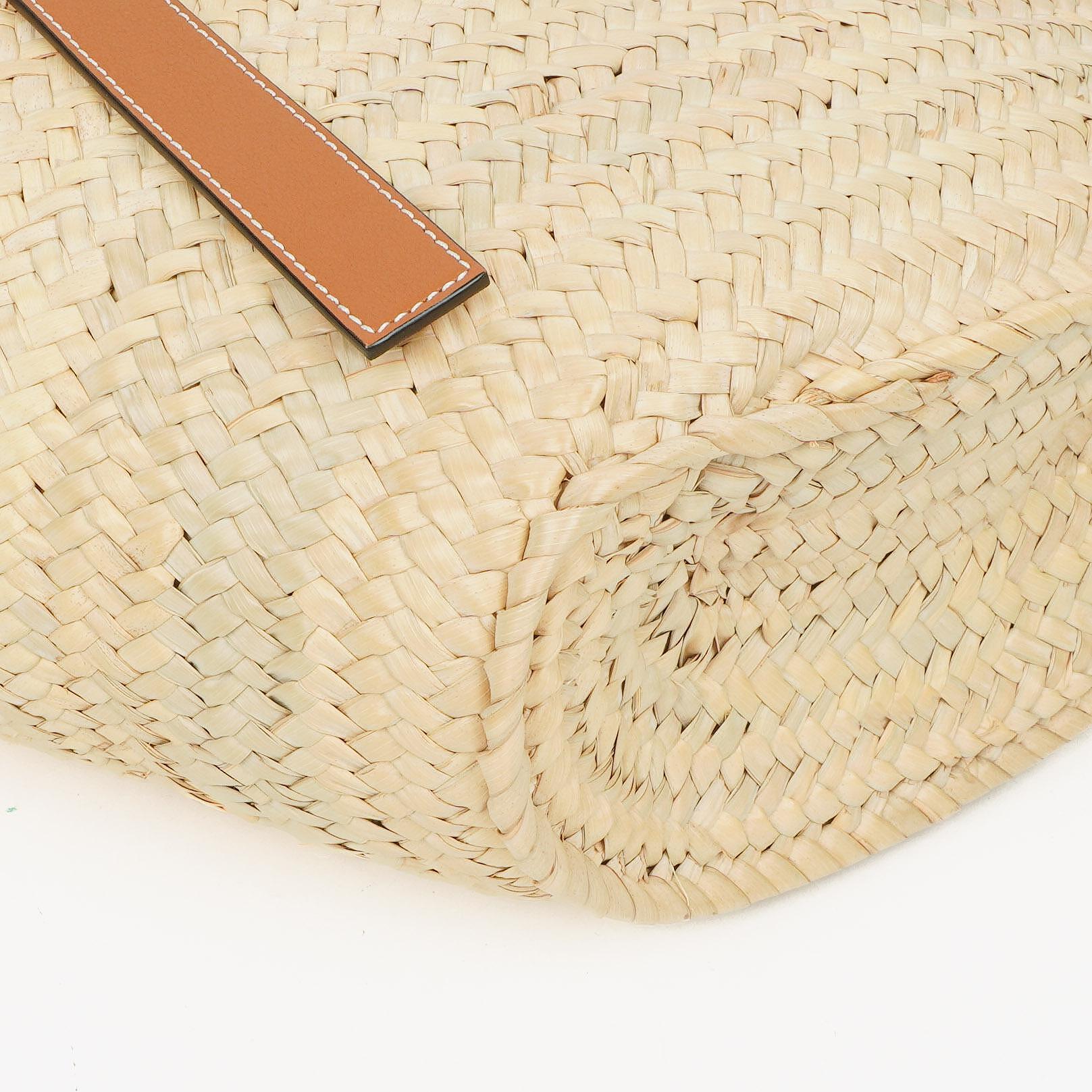 Loewe Korbtasche aus Raffia