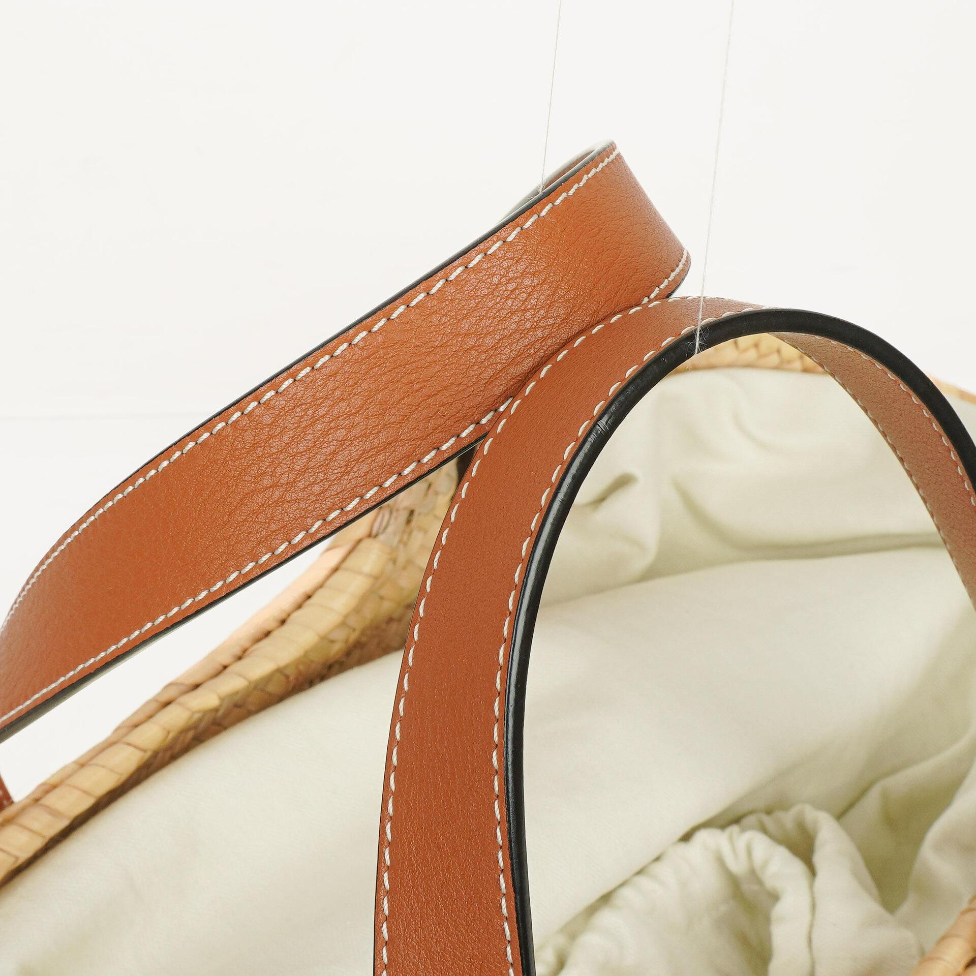 Loewe Korbtasche aus Raffia