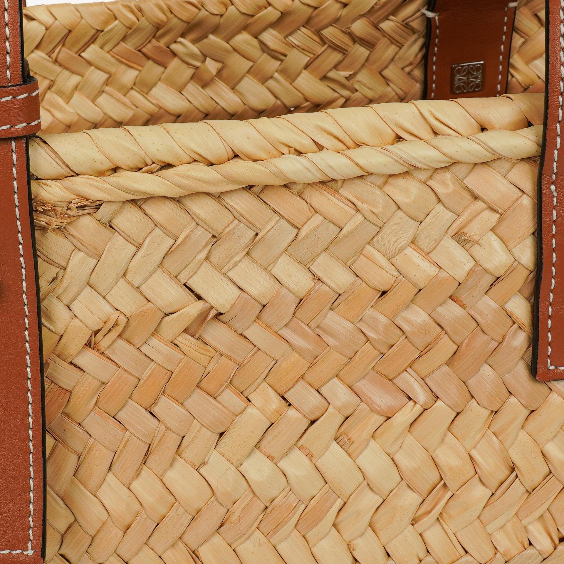 Loewe Kleine Raffia Korbtasche Tote