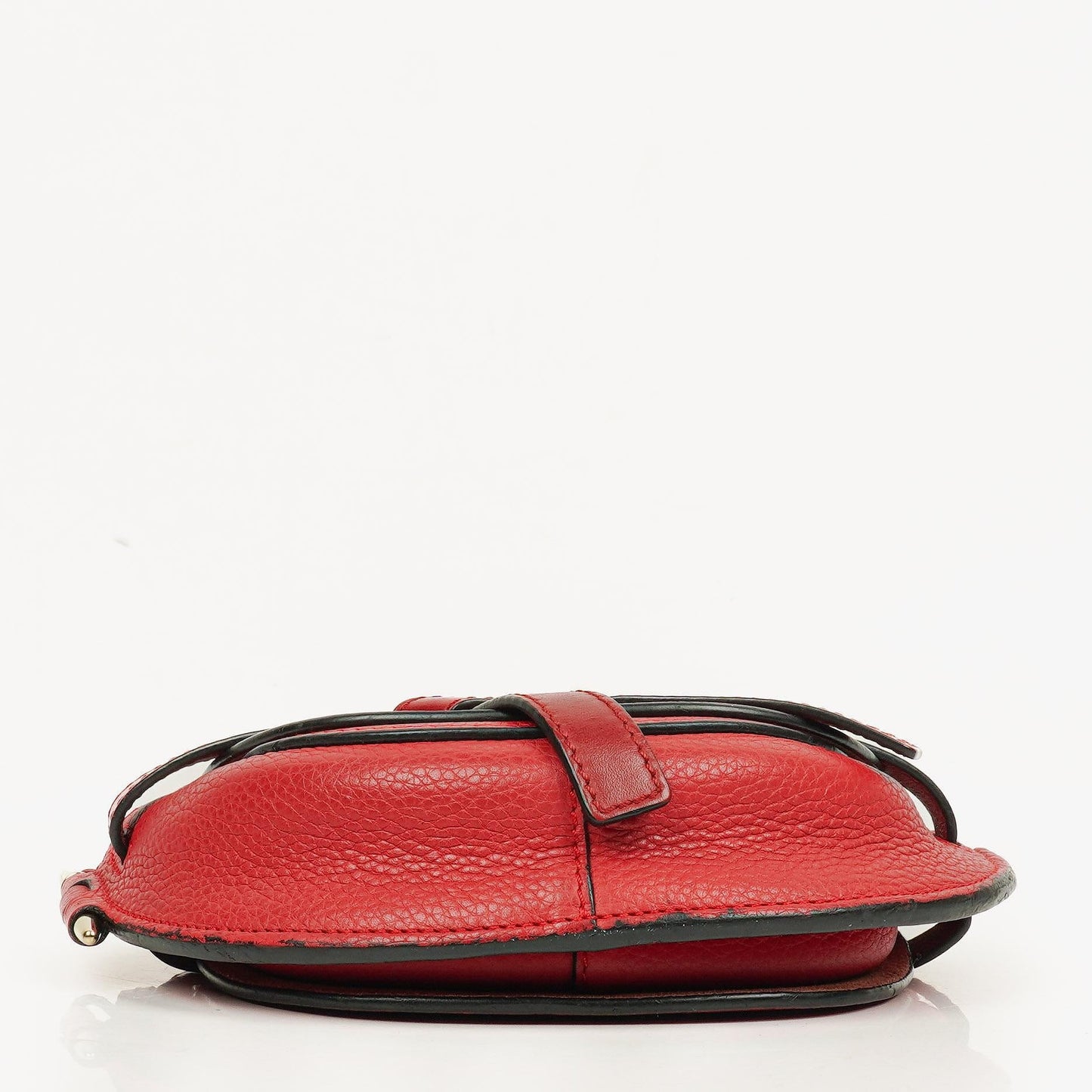 Loewe Mini Gate Crossbody-Tasche aus rotem genarbtem Leder