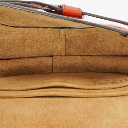 Loewe Mini Gate Crossbody-Tasche aus rotem genarbtem Leder