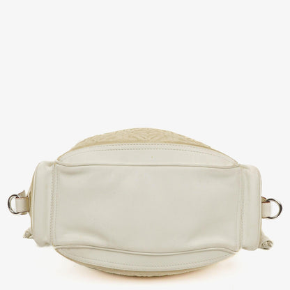 Loewe Anagram Bucket Tasche aus weißem Leder