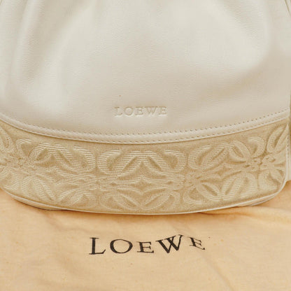 Loewe Anagram Bucket Tasche aus weißem Leder