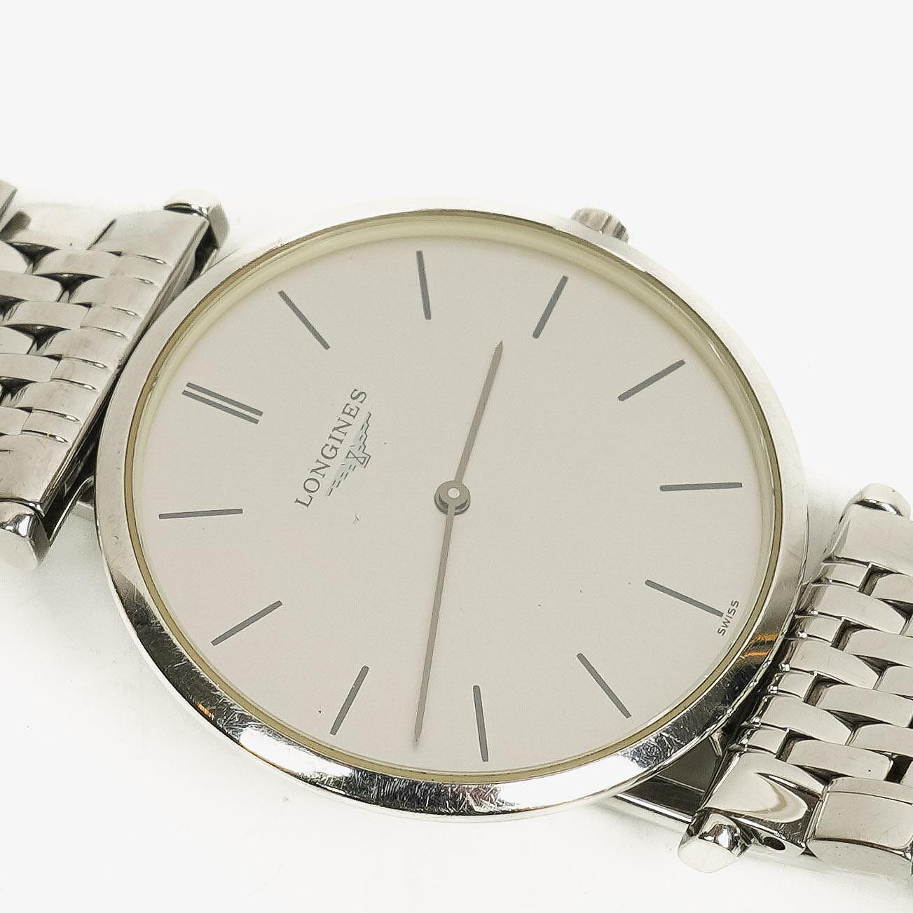Longines Le Grande Classique de Longines L4.709.4 Silbernes Zifferblatt Edelstahl Quarzuhr