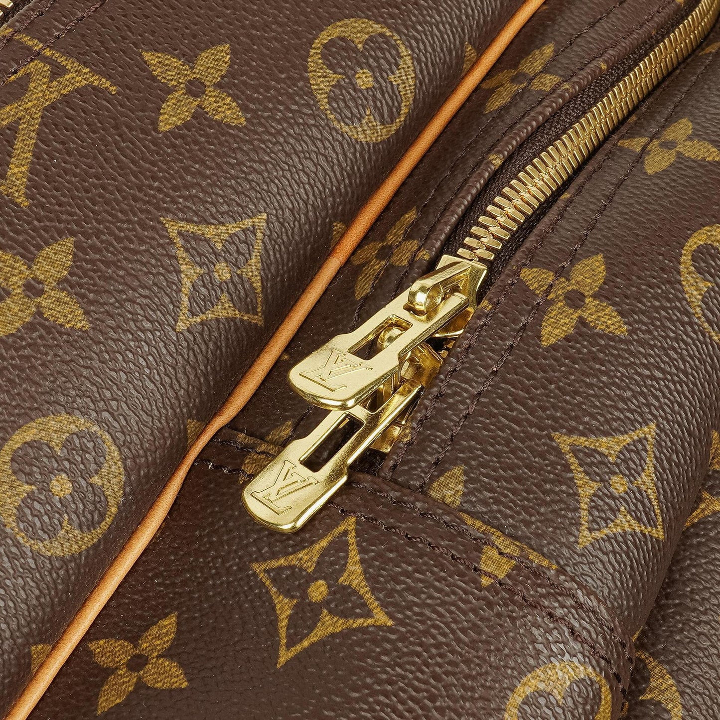 Louis Vuitton Alizé 45 Reisetasche mit zwei Fächern aus Monogram Canvas