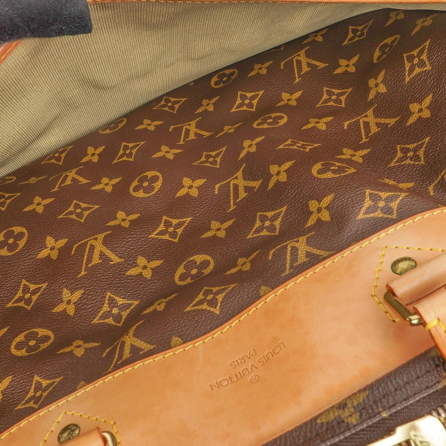 Louis Vuitton Alize Reisetasche aus Monogram beschichtetem Canvas
