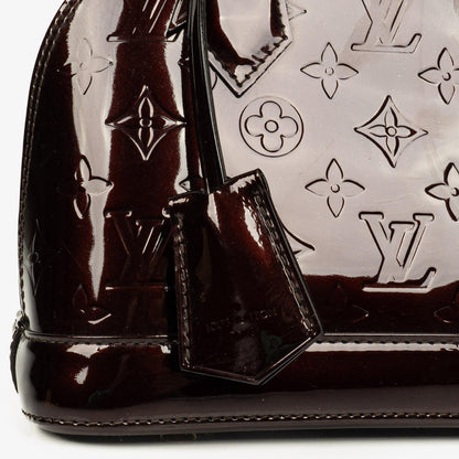 Louis Vuitton Alma BB Handtasche aus Amarante Monogram Vernis Leder