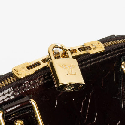 Louis Vuitton Alma BB Handtasche aus Amarante Monogram Vernis Leder