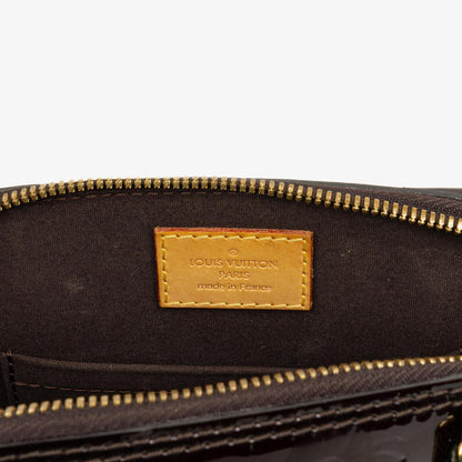 Louis Vuitton Alma BB Handtasche aus Amarante Monogram Vernis Leder