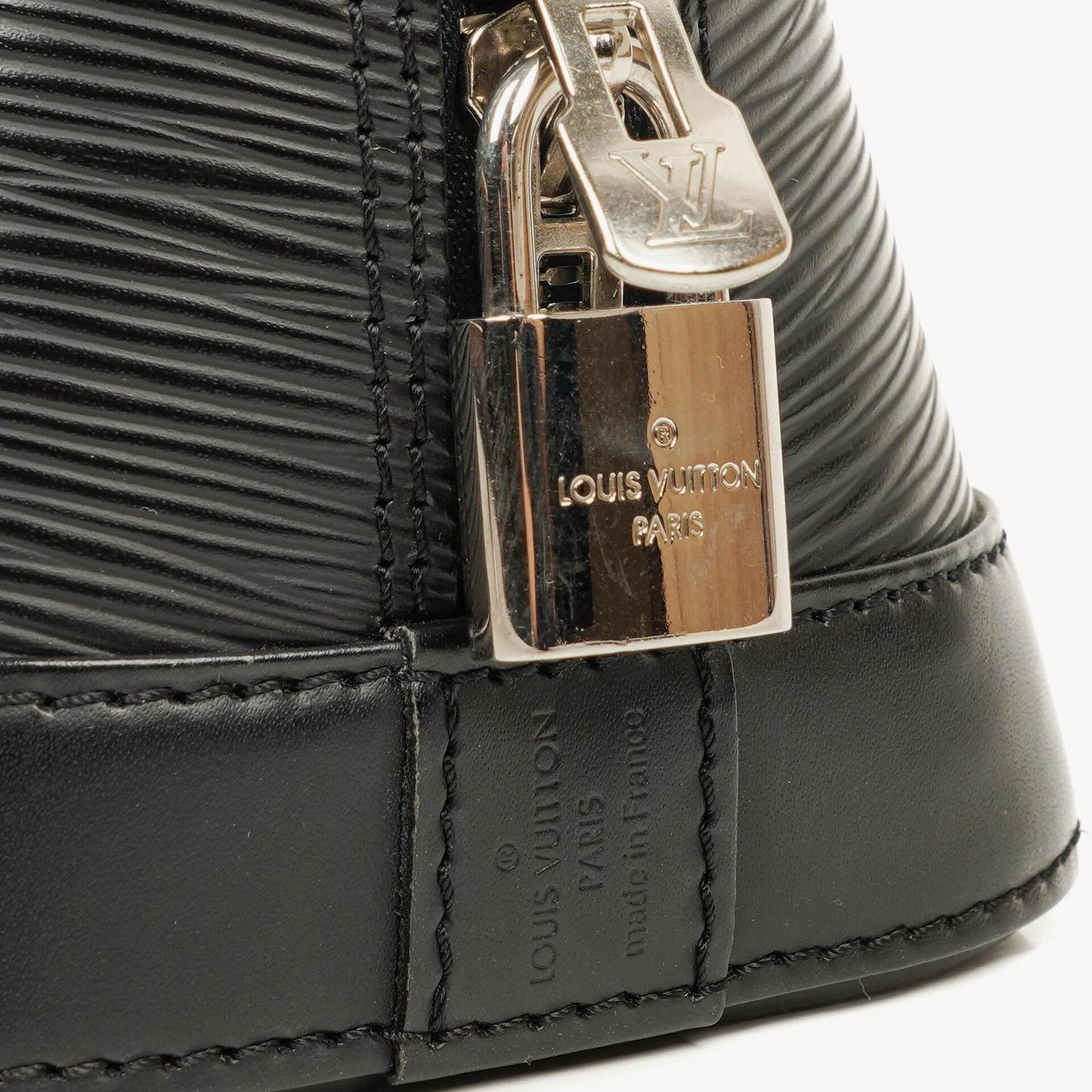 Louis Vuitton Alma BB Handtasche aus schwarzem Epi-Leder