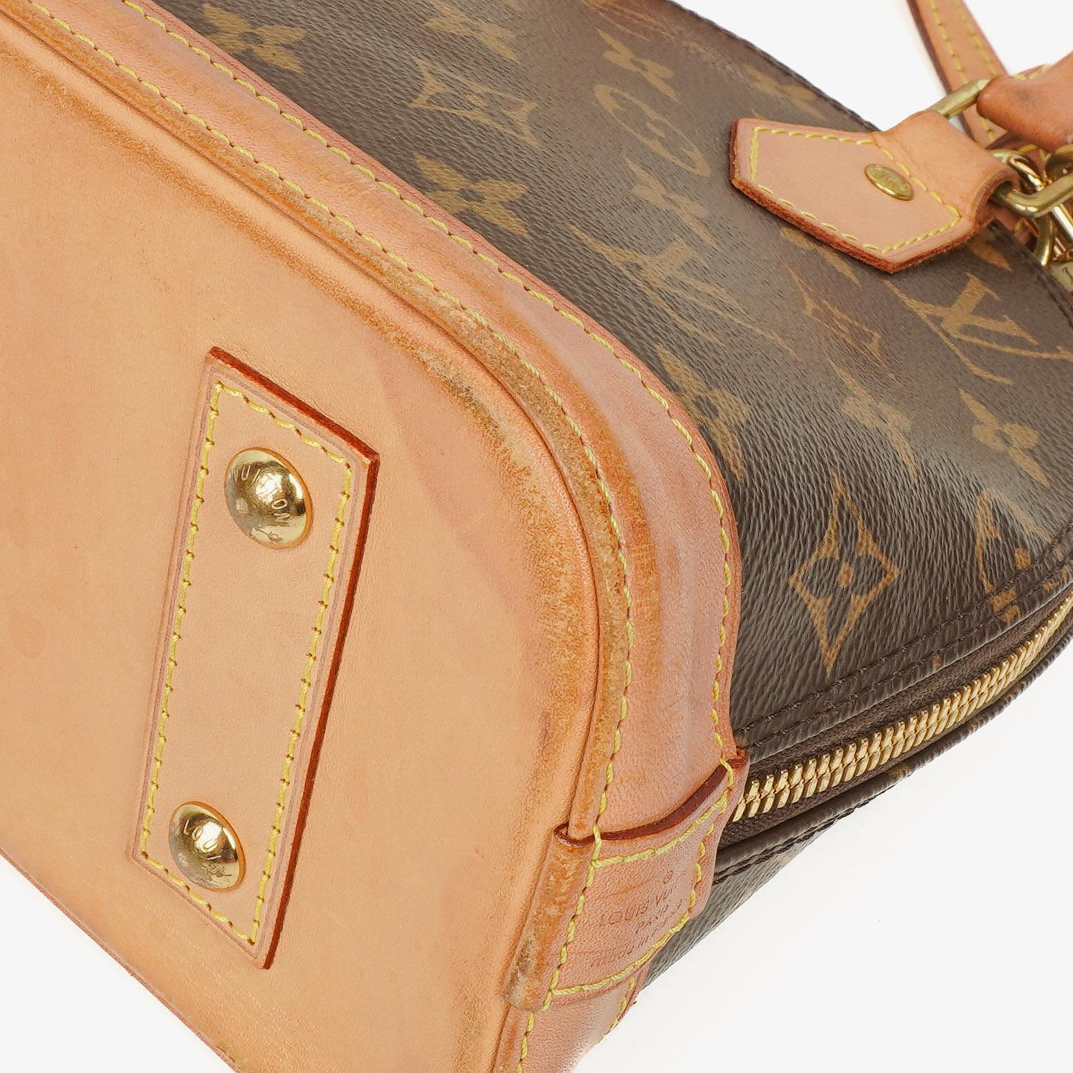 Louis Vuitton Alma BB Handtasche aus Monogram Canvas