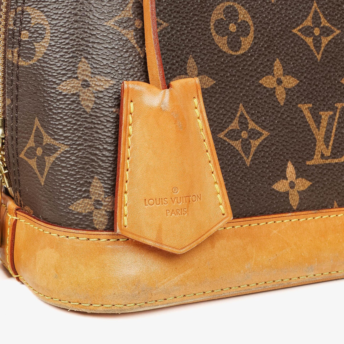 Louis Vuitton Alma BB Handtasche aus Monogram Canvas