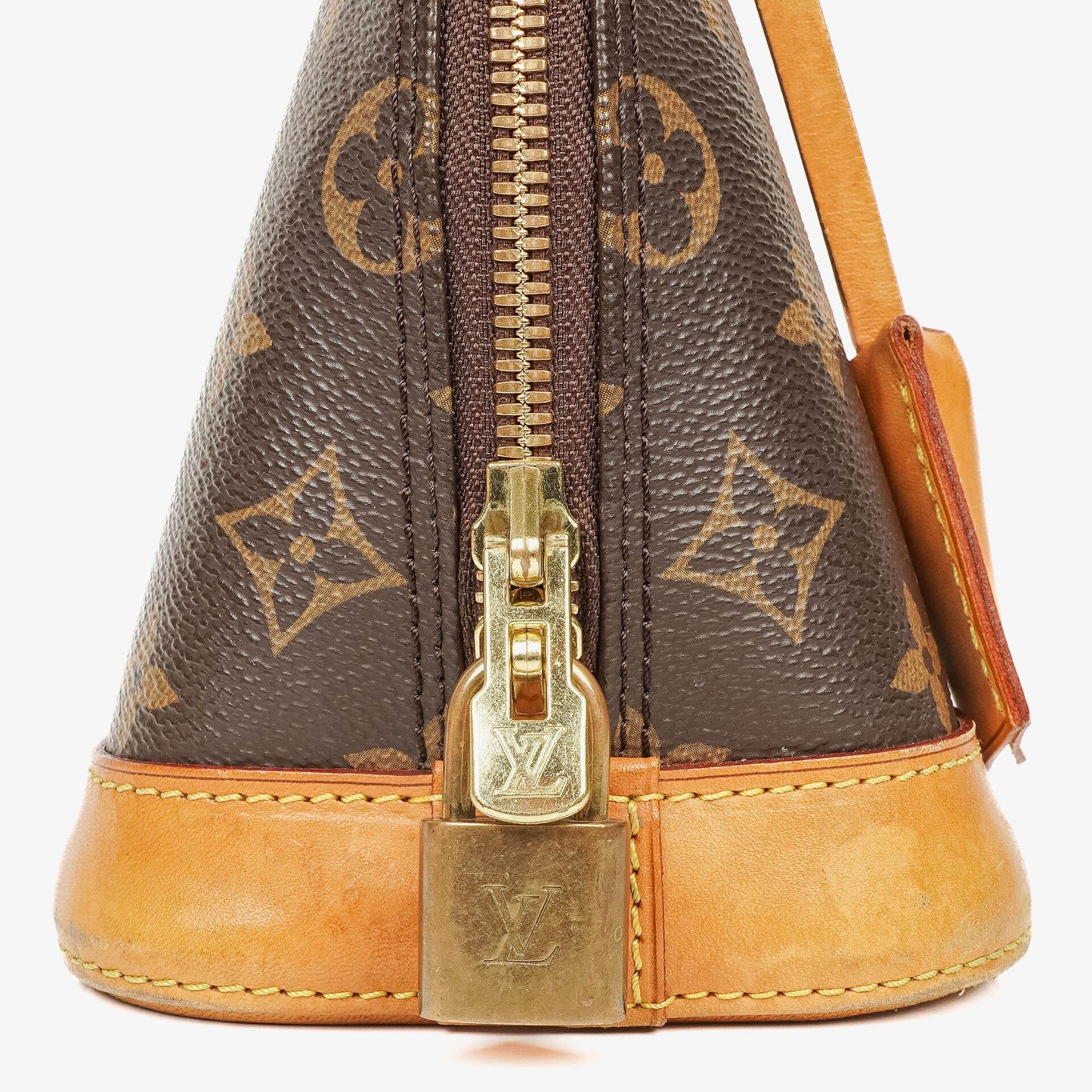 Louis Vuitton Alma BB Handtasche aus Monogram Canvas