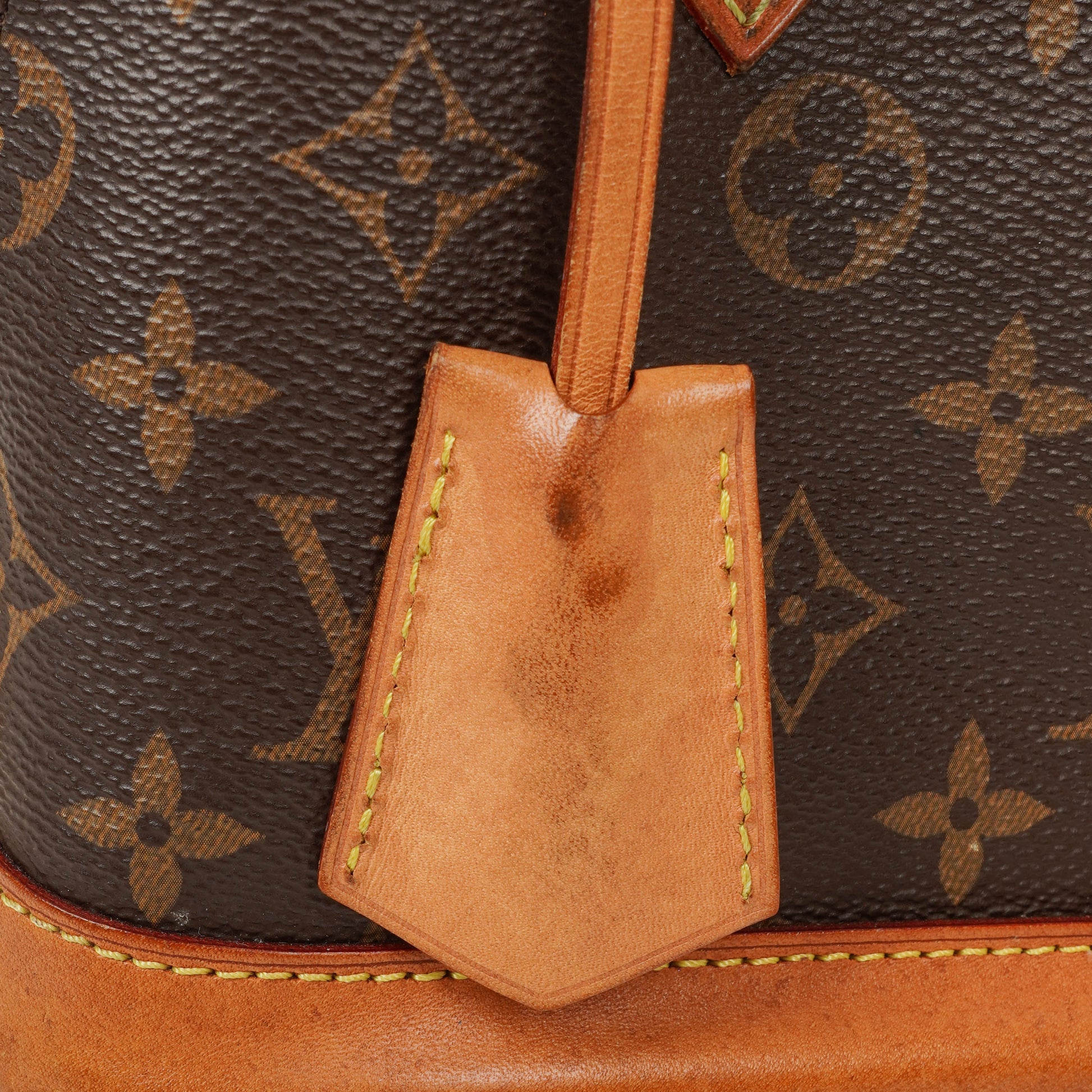 Louis Vuitton Alma BB Handtasche aus Monogram Canvas