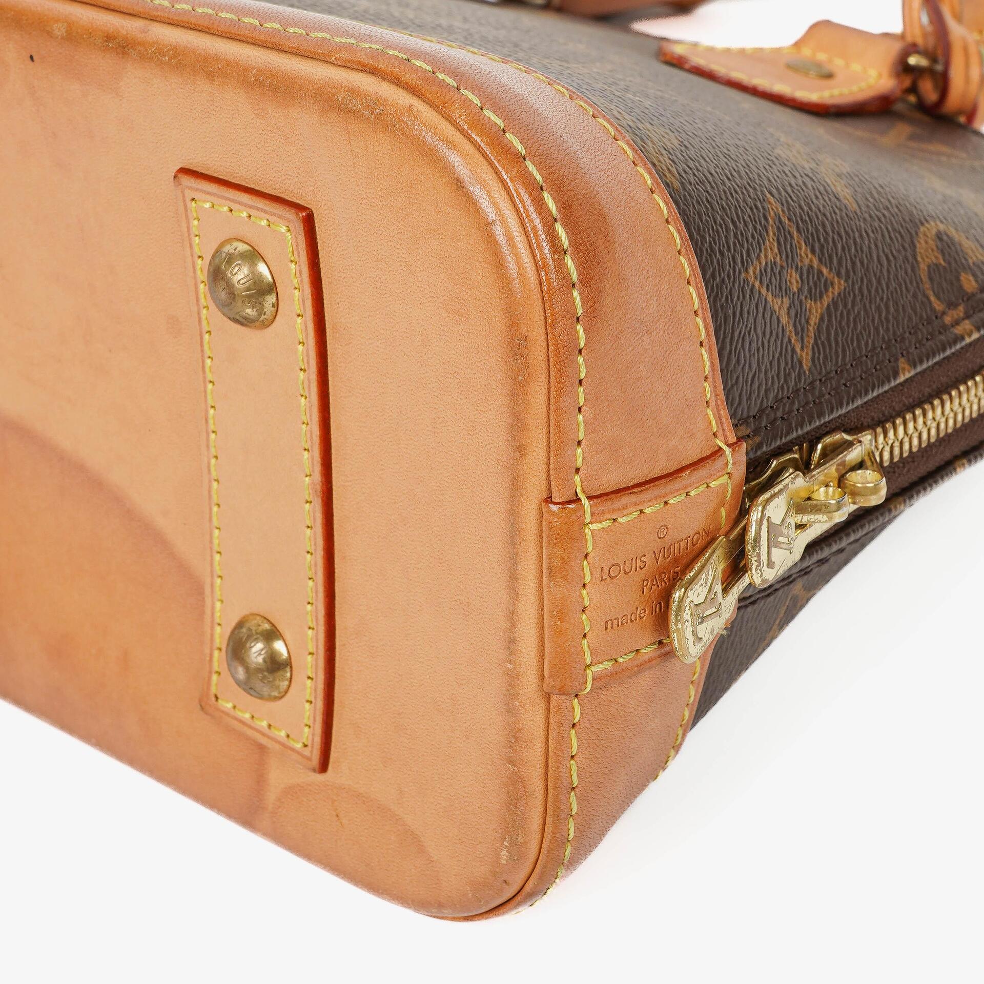 Louis Vuitton Alma BB Handtasche aus Monogram Canvas
