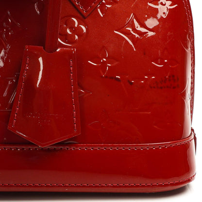 Louis Vuitton Alma BB Pomme D'Amour Monogram Vernis Leder Handtasche