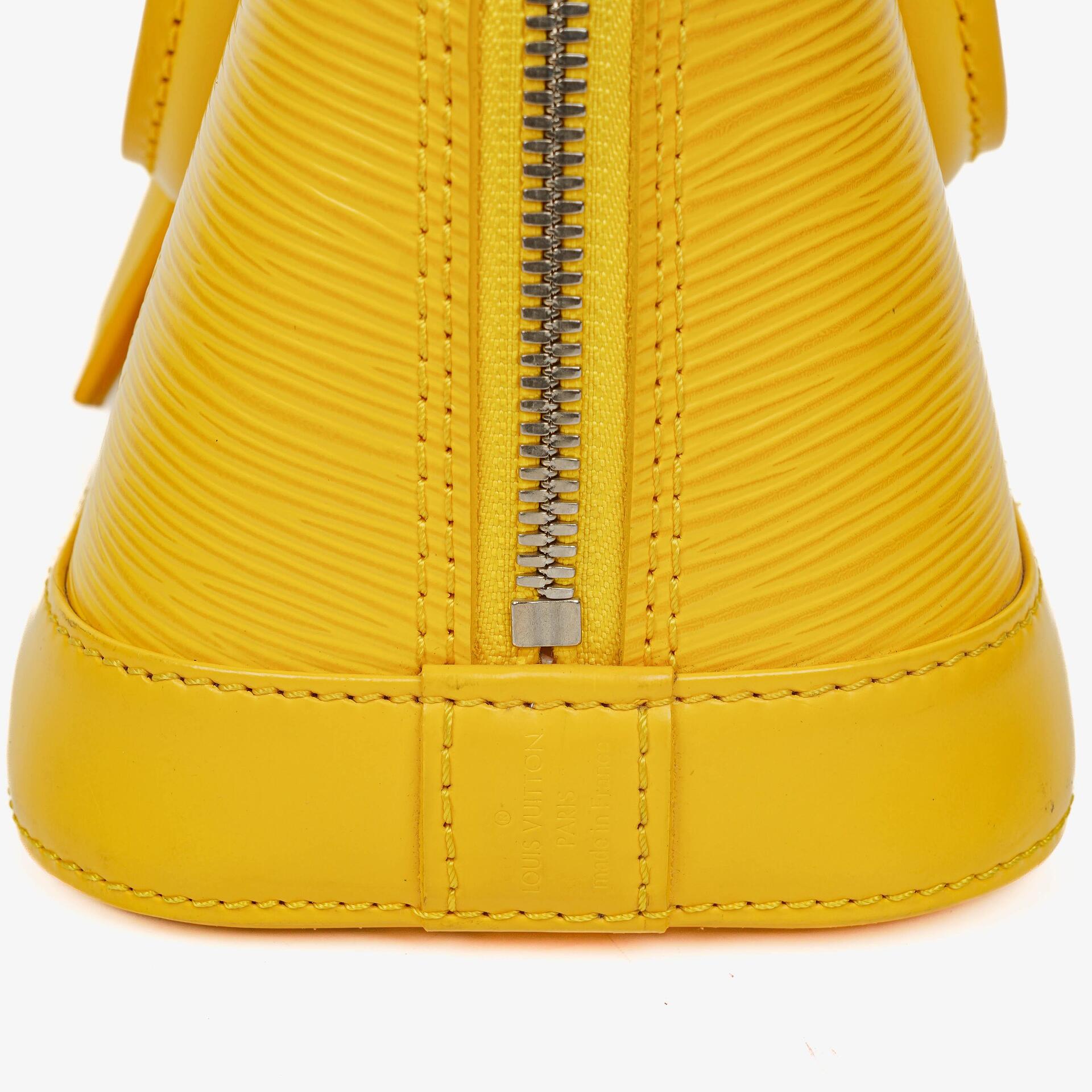 Louis Vuitton Alma BB Handtasche aus gelbem Epi-Leder