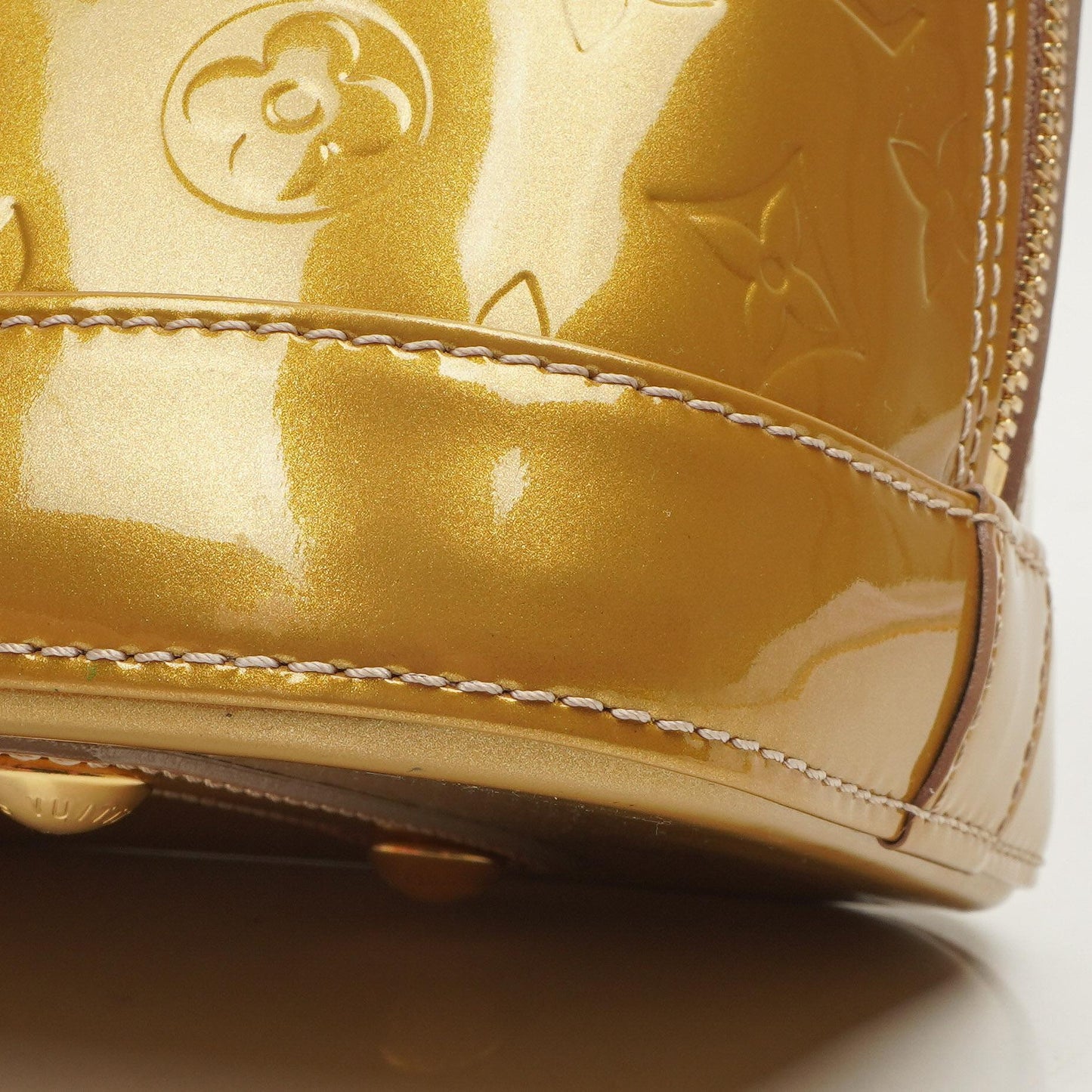 Louis Vuitton Alma PM Beige Poudre Monogram Vernis Leder Tasche