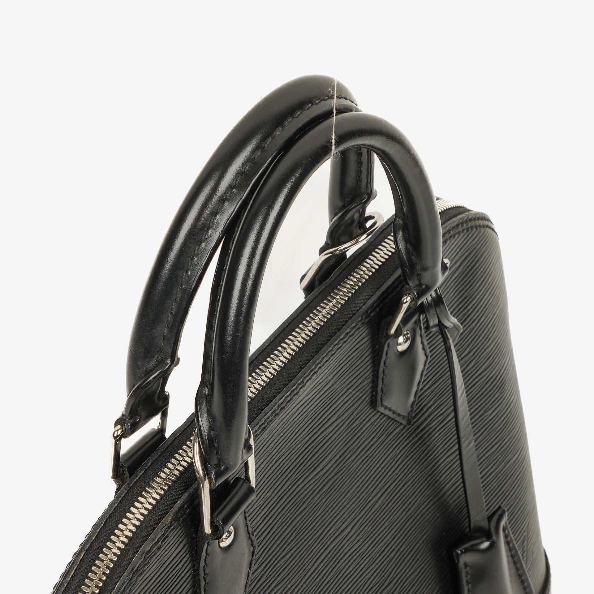 Louis Vuitton Alma PM Handtasche aus schwarzem Epi-Leder