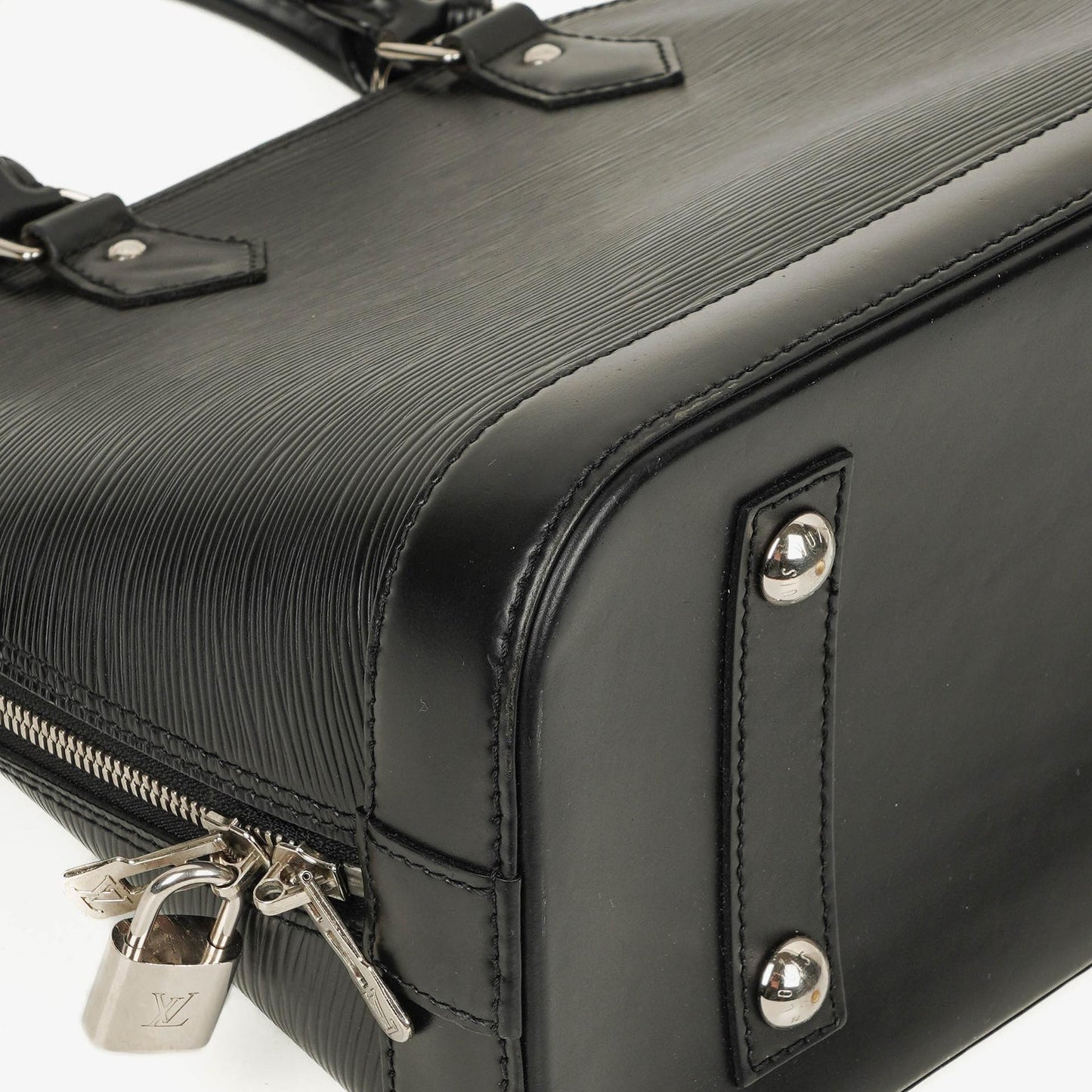 Louis Vuitton Alma PM Handtasche aus schwarzem Epi-Leder