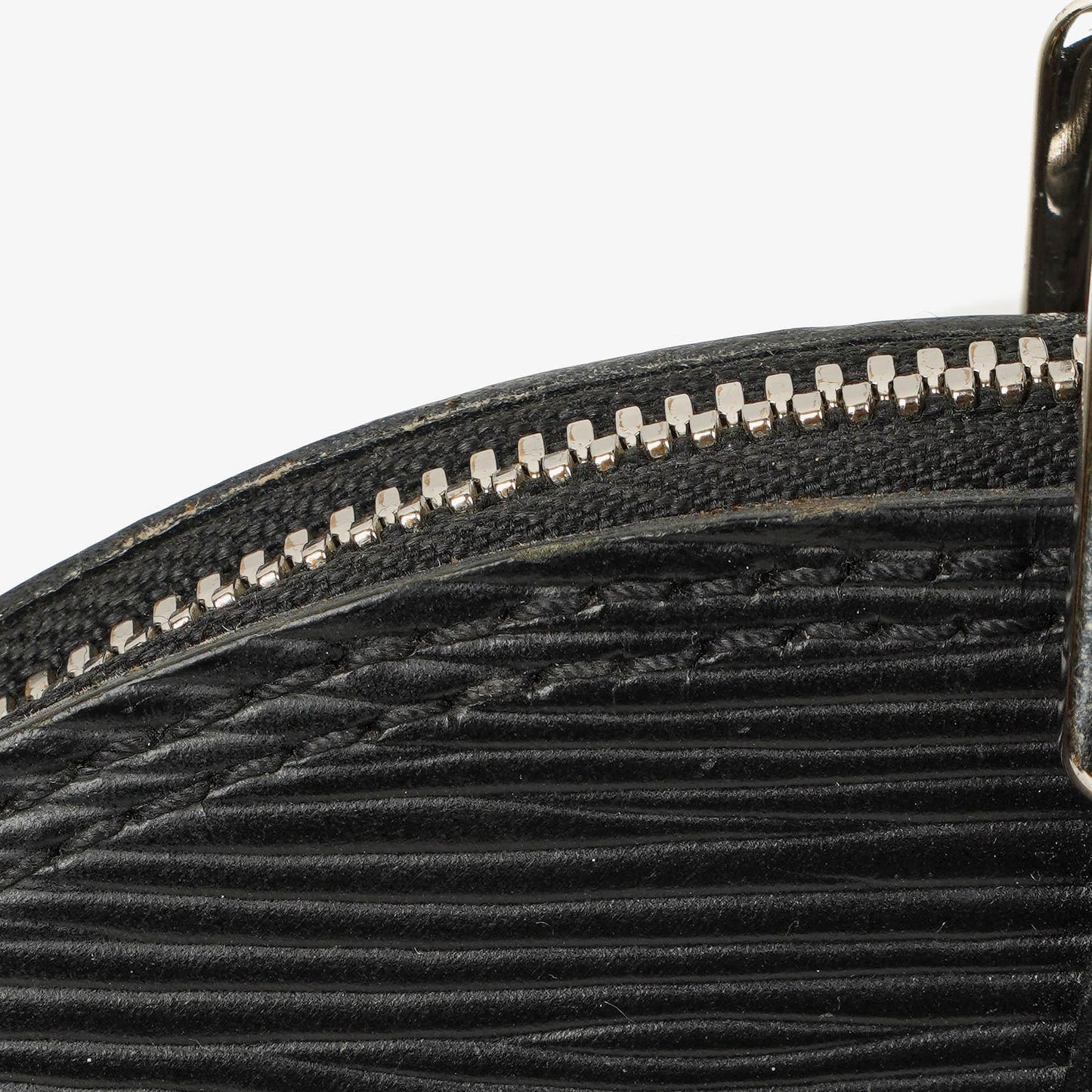 Louis Vuitton Alma PM Handtasche aus schwarzem Epi-Leder