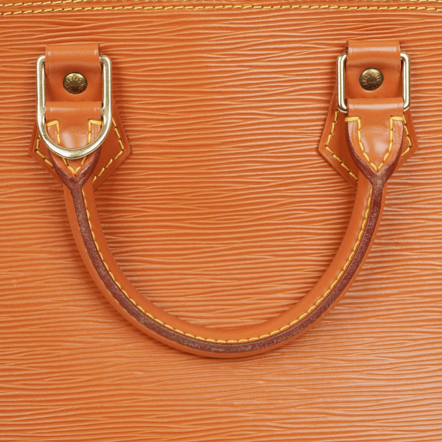 Louis Vuitton Alma PM Handtasche aus Epi Leder