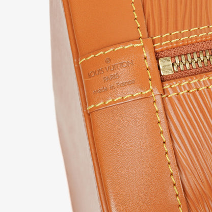 Louis Vuitton Alma PM Handtasche aus Epi Leder