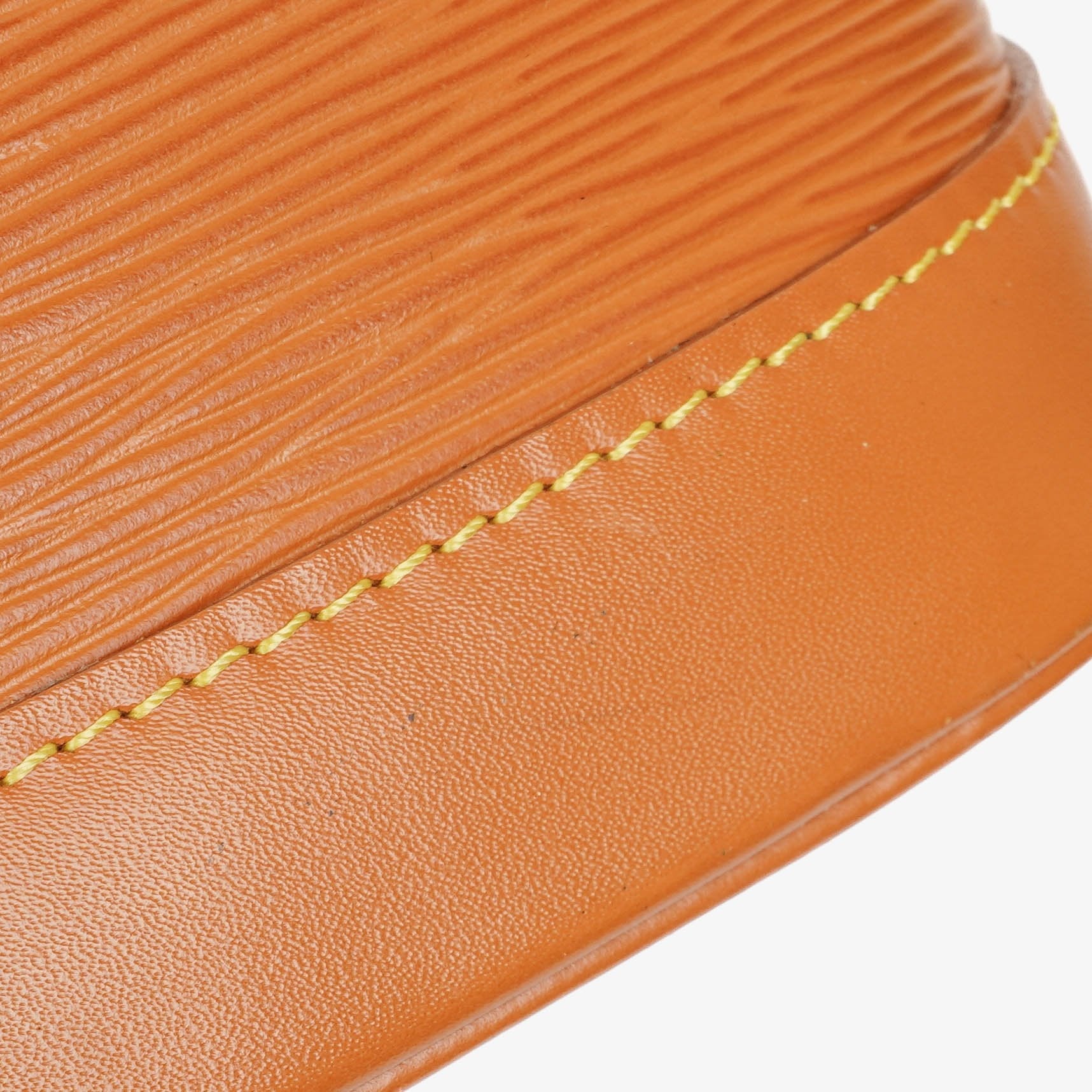 Louis Vuitton Alma PM Handtasche aus Epi Leder