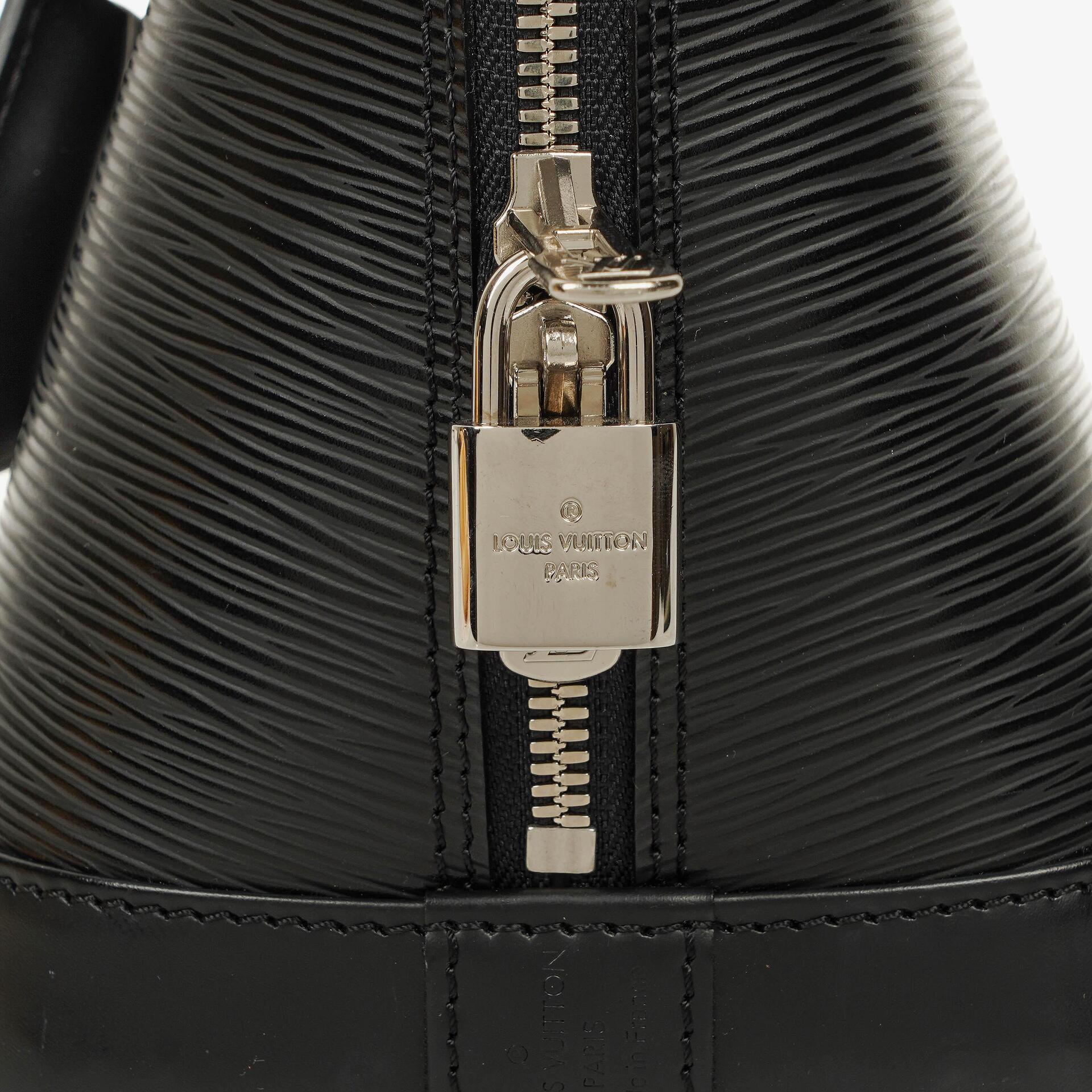 Louis Vuitton Alma PM Handtasche aus schwarzem Epi-Leder