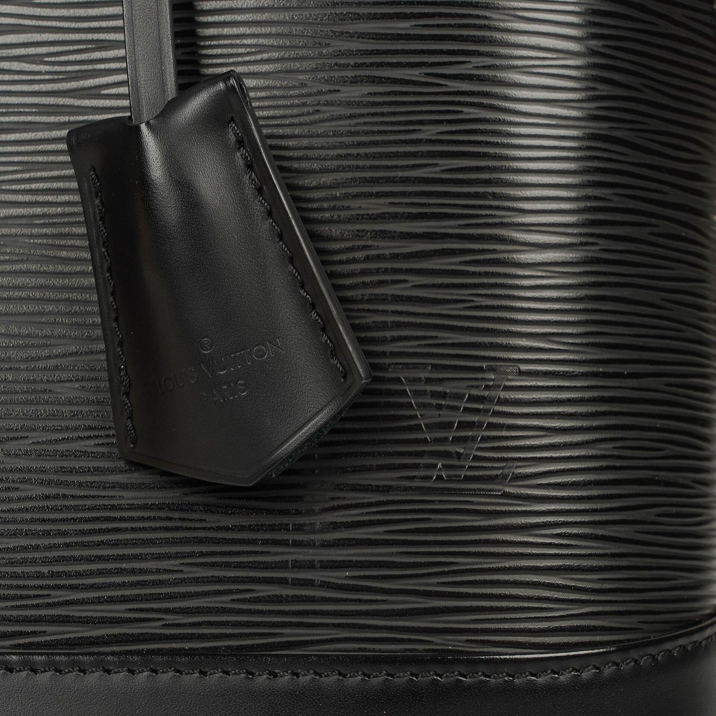 Louis Vuitton Alma PM Handtasche aus schwarzem Epi-Leder