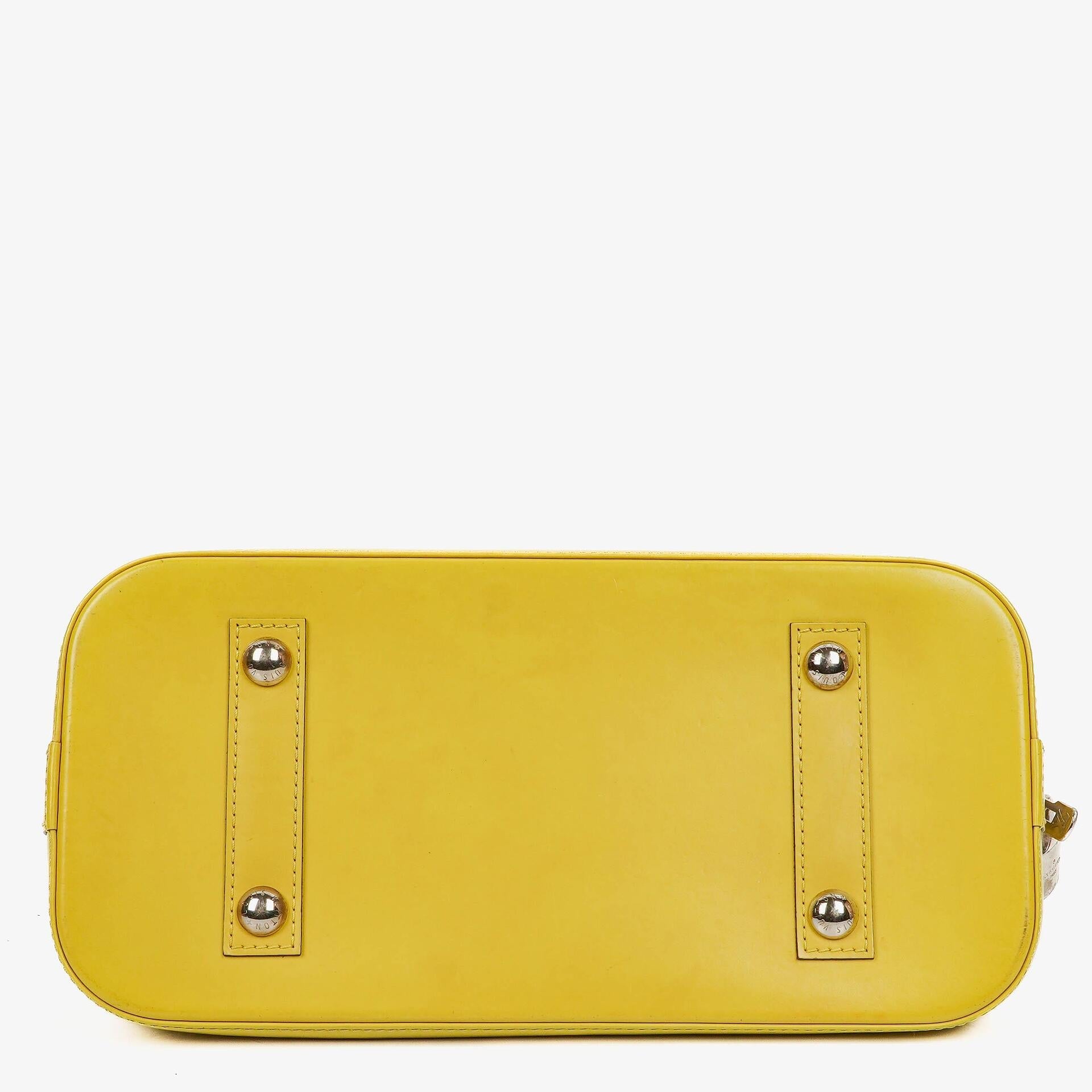 Louis Vuitton Alma PM Handtasche aus Pistache Epi Leder
